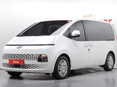 2022 Hyundai Staria