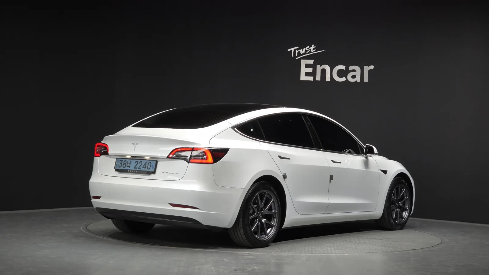 2020 Tesla Model 3