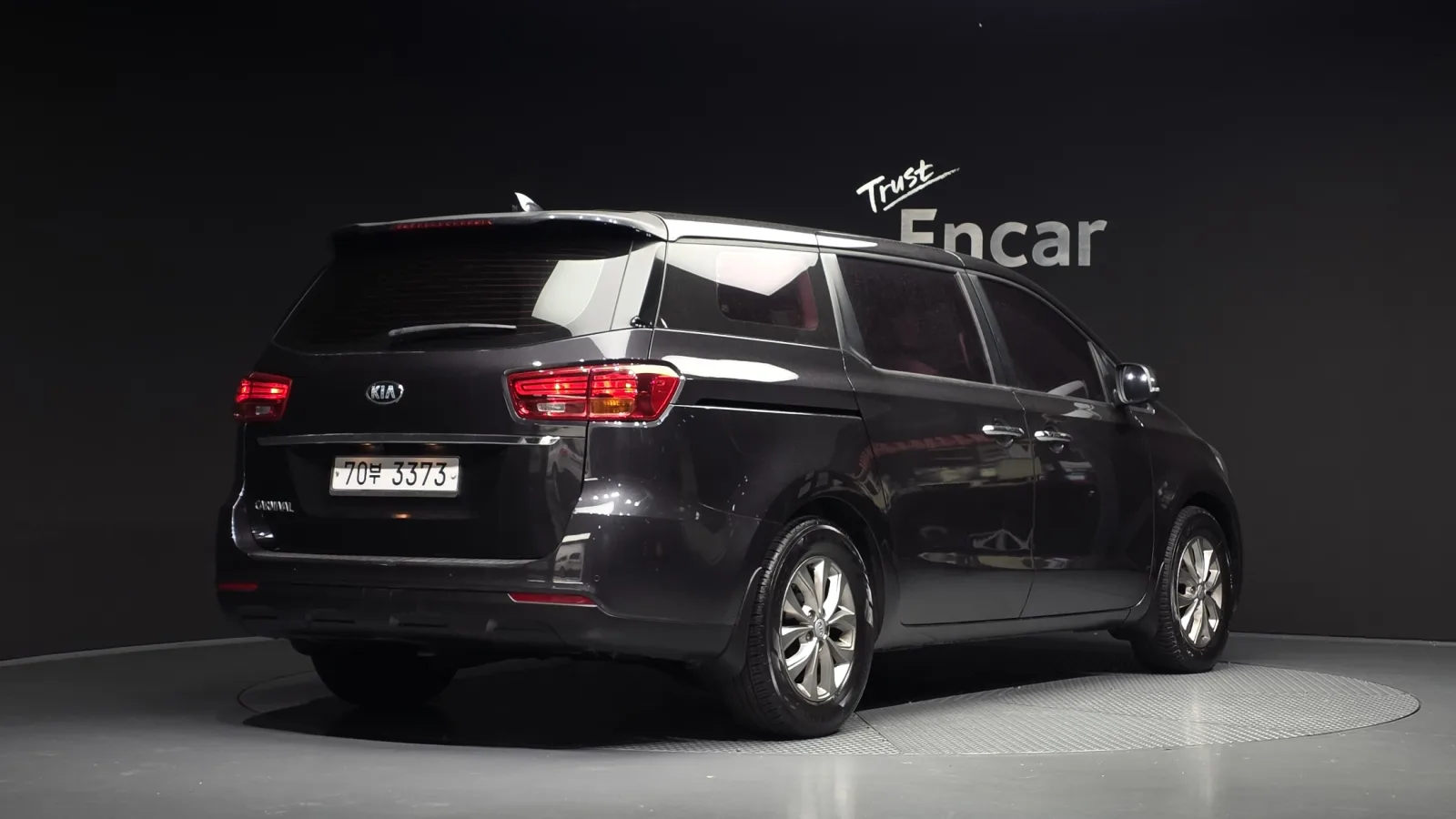 2019 Kia Carnival