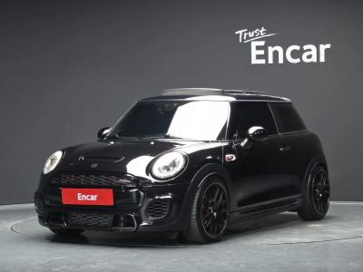 2017 MINI Cooper