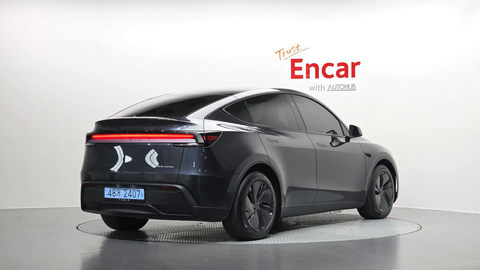 2025 Tesla Model Y