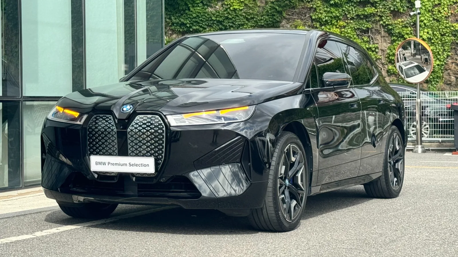 2024 BMW iX
