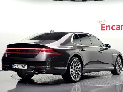 2025 Genesis G90