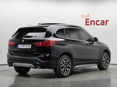 2022 BMW X1