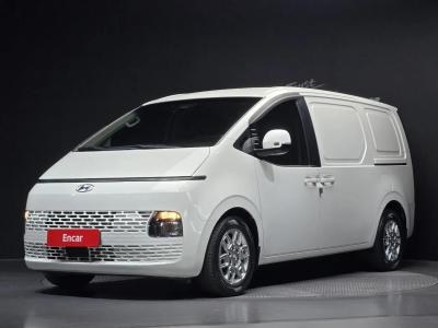 2022 Hyundai Staria