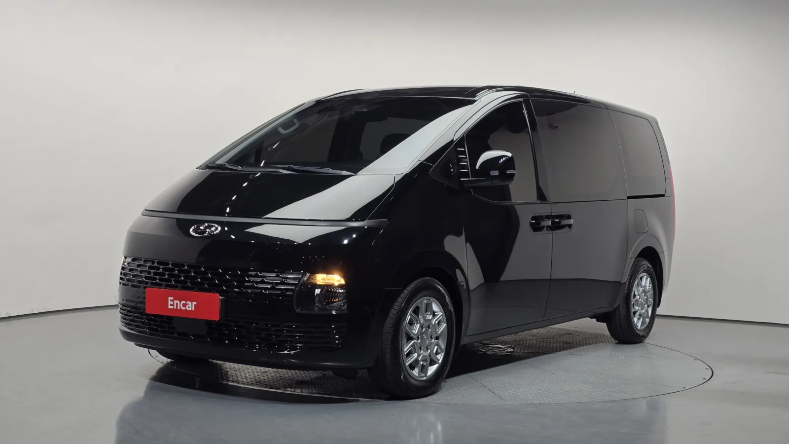 2022 Hyundai Staria