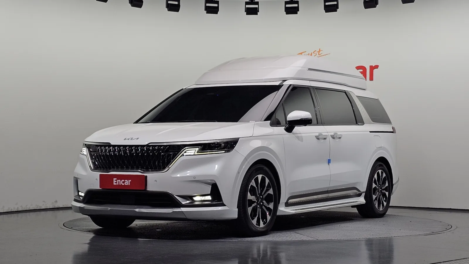 2023 Kia Carnival
