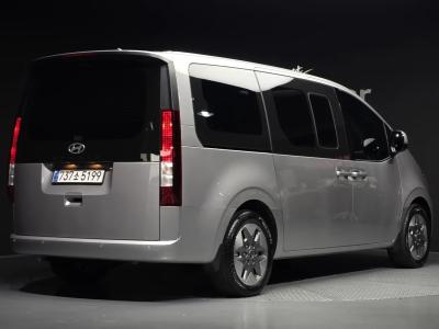 2026 Hyundai Staria