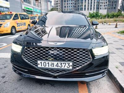 2020 Genesis G90
