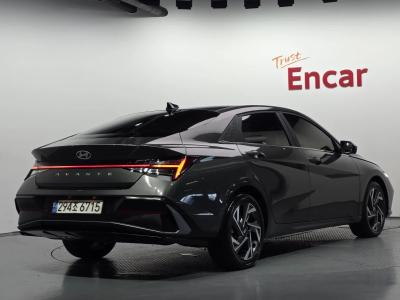 2024 Hyundai Elantra