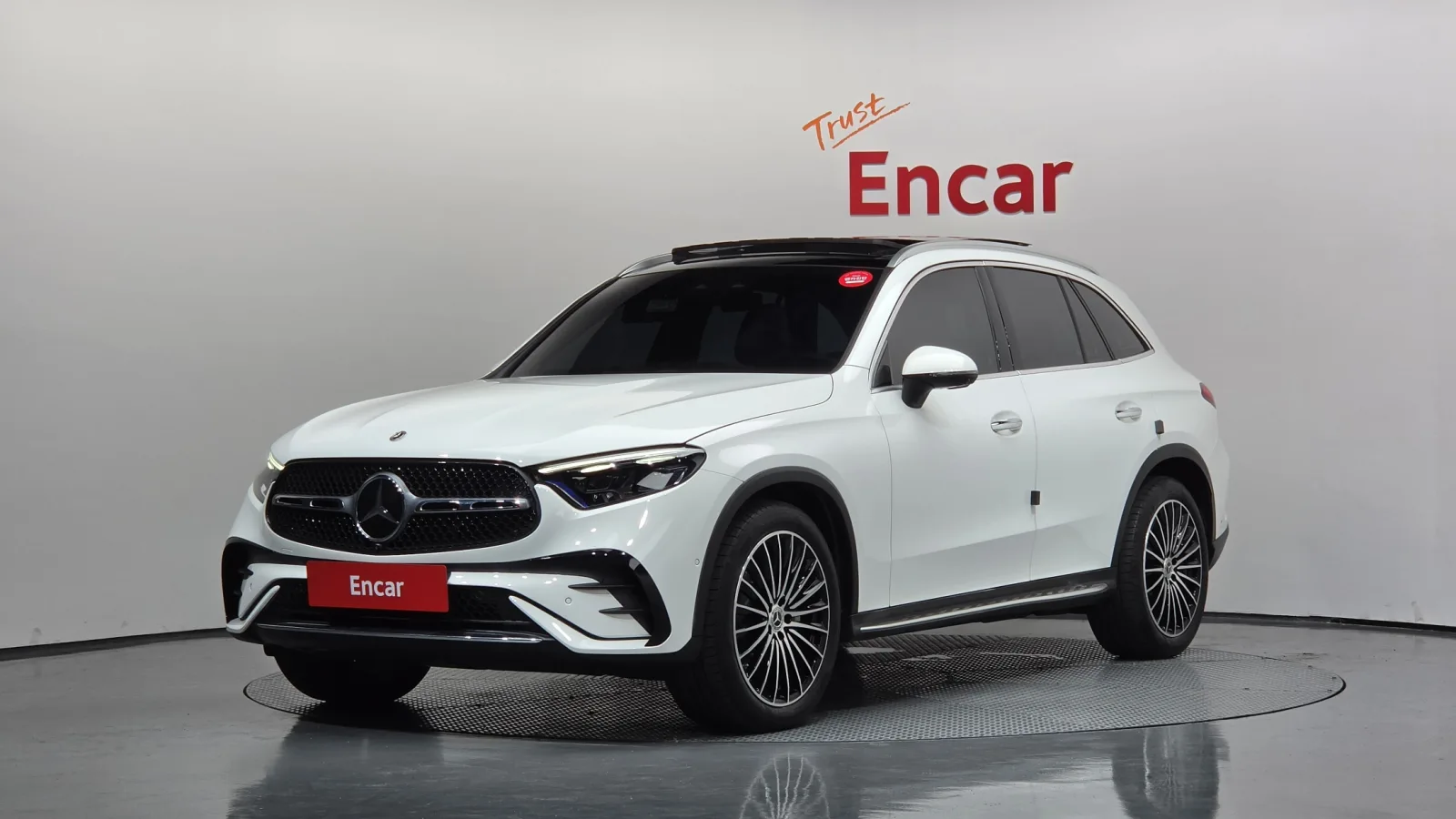 2025 Mercedes-Benz GLC-Class