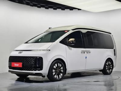 2024 Hyundai Staria