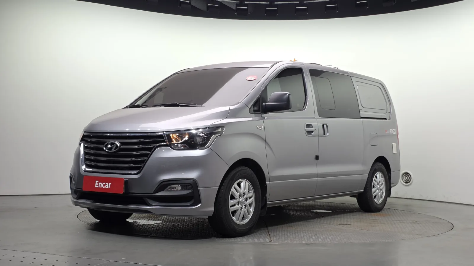 2019 Hyundai Starex