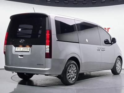 2022 Hyundai Staria