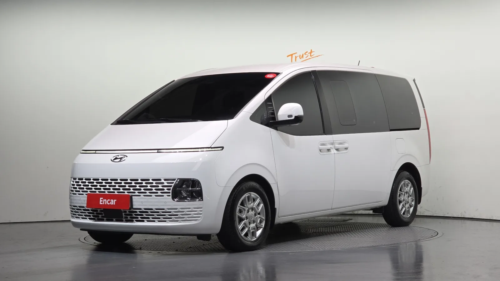2024 Hyundai Staria