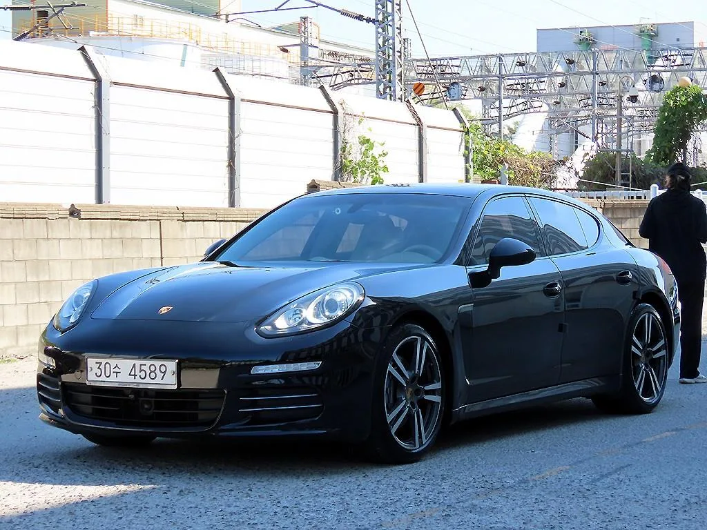 2015 Porsche Panamera