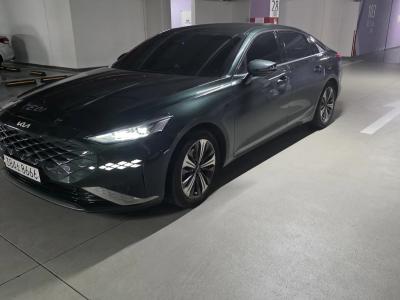 2022 Kia K8