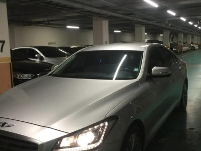 2014 Hyundai Genesis
