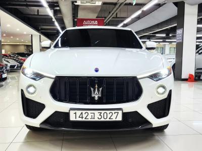2020 Maserati Levante