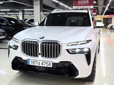 2024 BMW X7