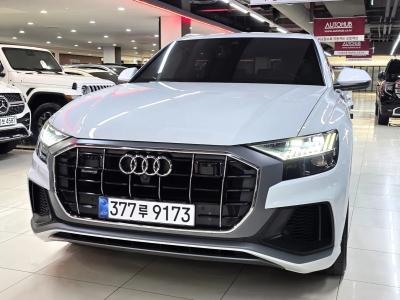 2021 Audi Q8