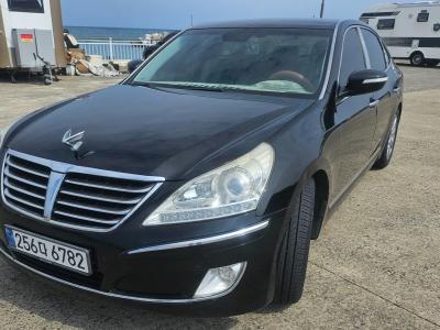 2010 Hyundai Equus