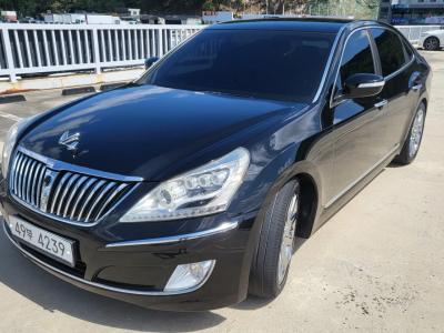 2012 Hyundai Equus