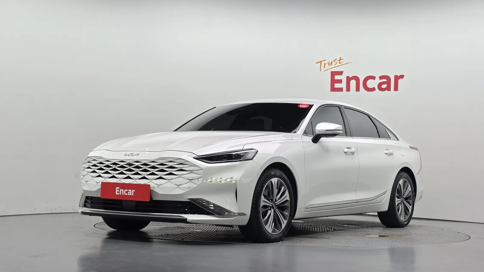2023 Kia K8