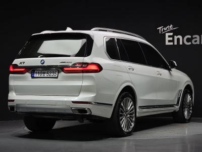 2020 BMW X7