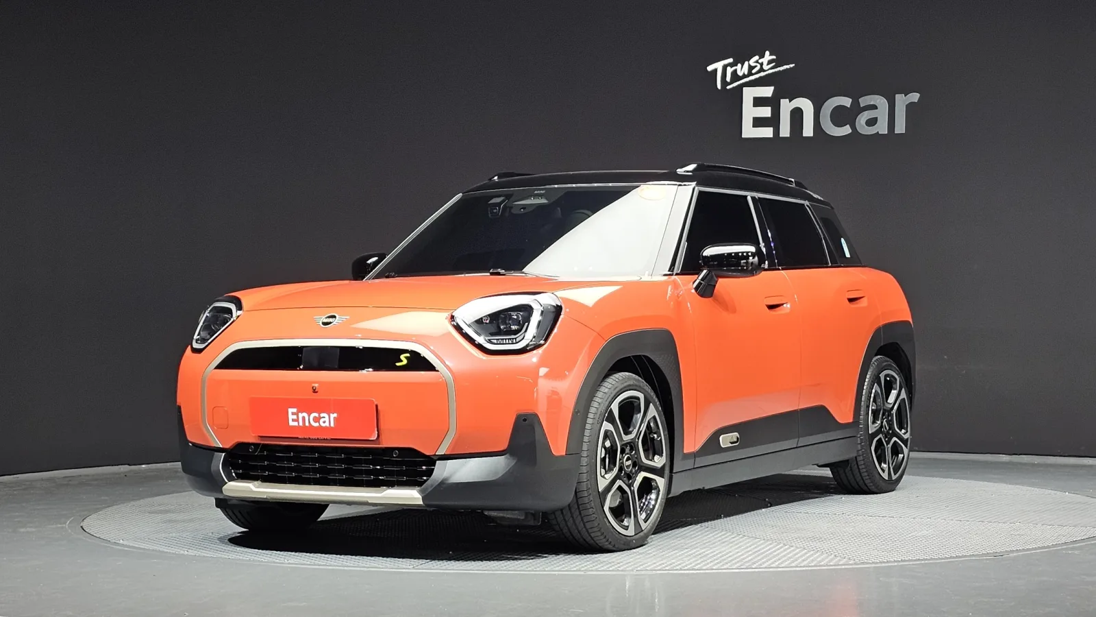 2025 MINI Aceman