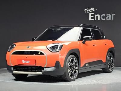 2025 MINI Aceman