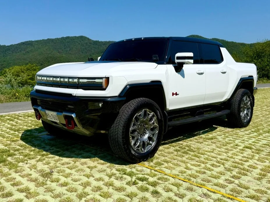 2024 GMC Hummer EV