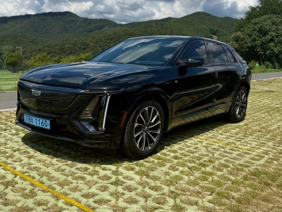 2024 Cadillac Lyriq