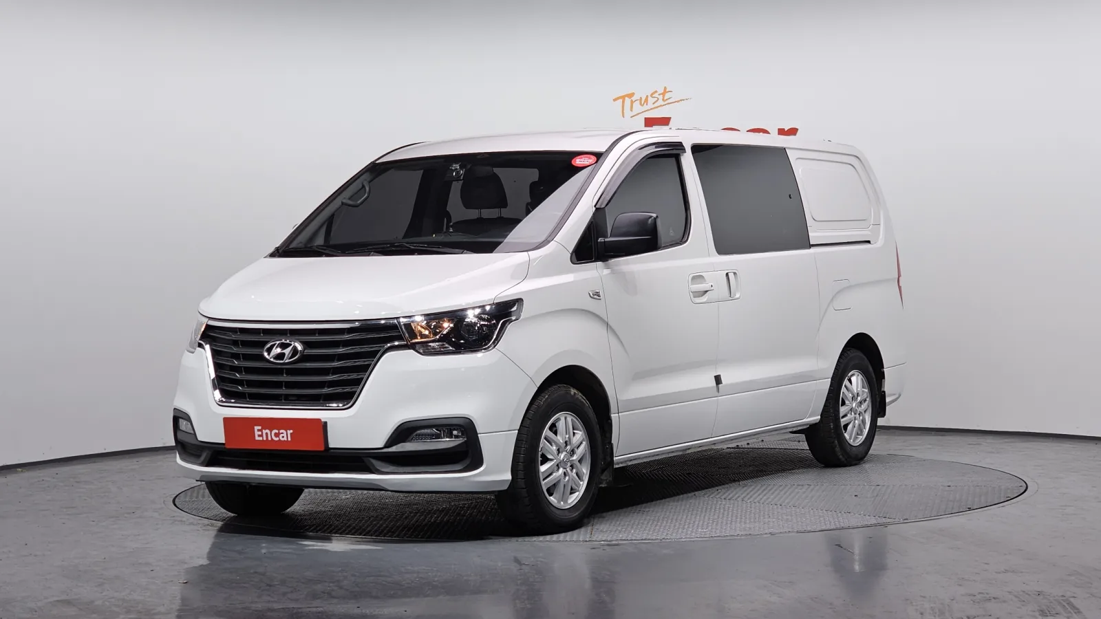2019 Hyundai Starex