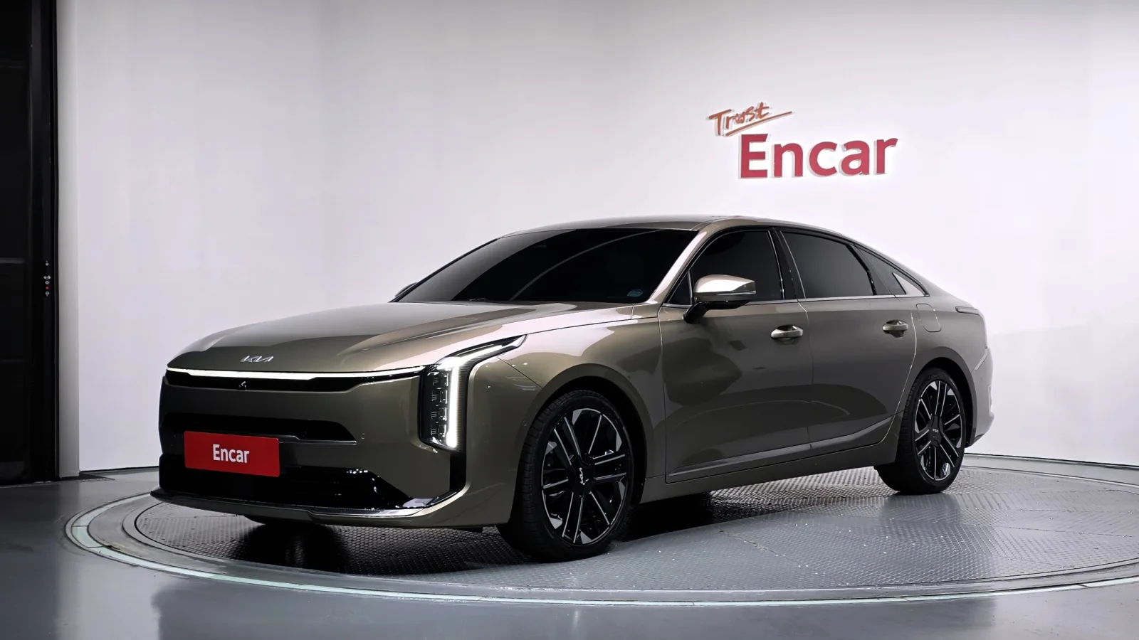 2025 Kia K8
