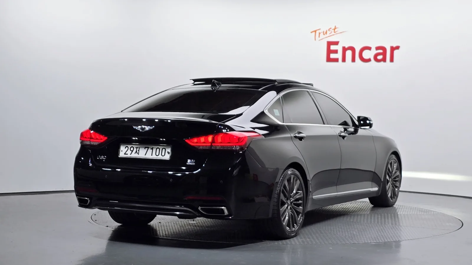 2017 Genesis G80