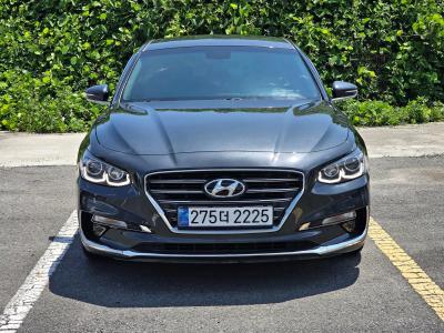 2018 Hyundai Grandeur