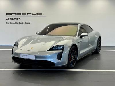 2024 Porsche Taycan