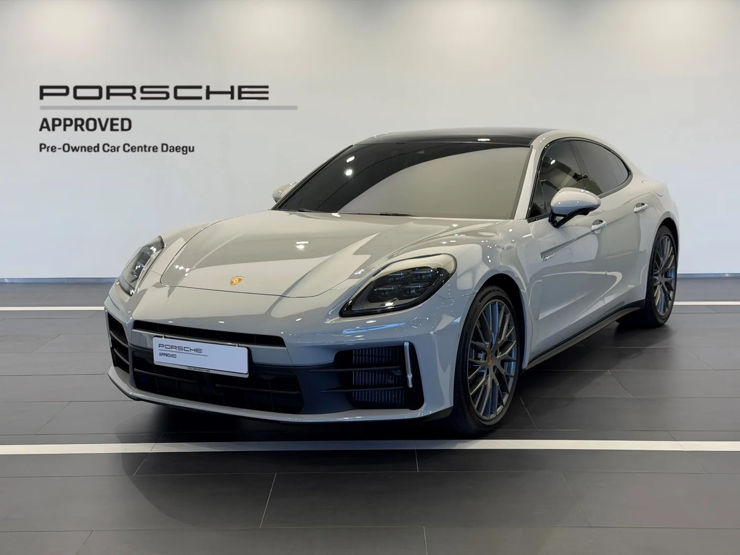 2025 Porsche Panamera