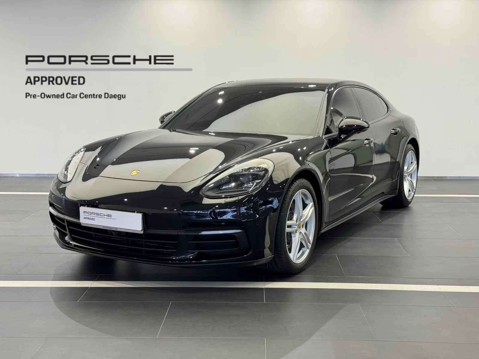 2020 Porsche Panamera