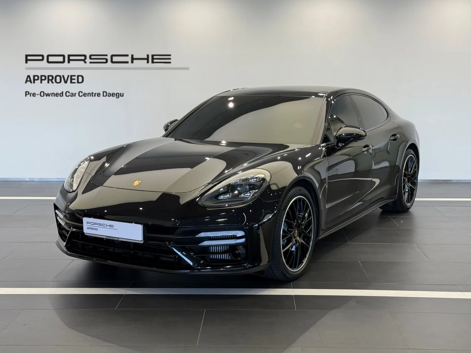 2023 Porsche Panamera