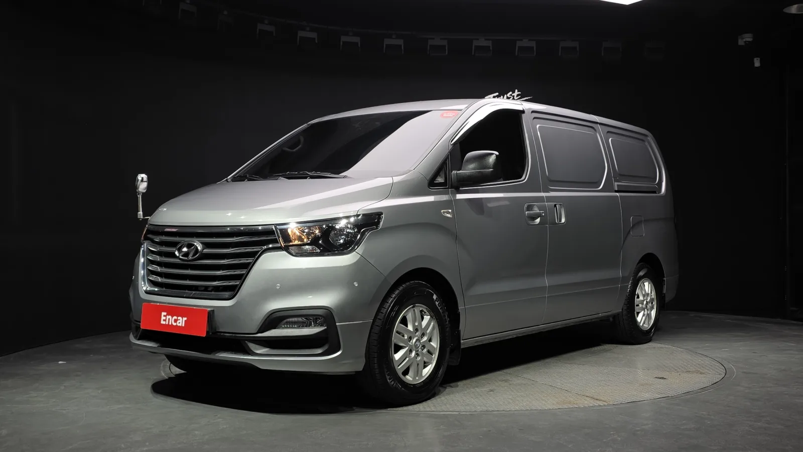 2021 Hyundai Starex