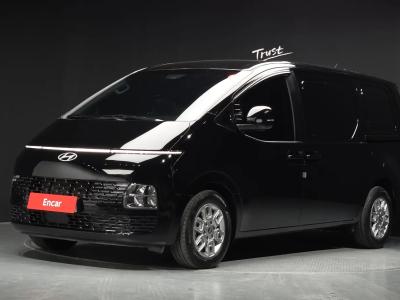 2025 Hyundai Staria