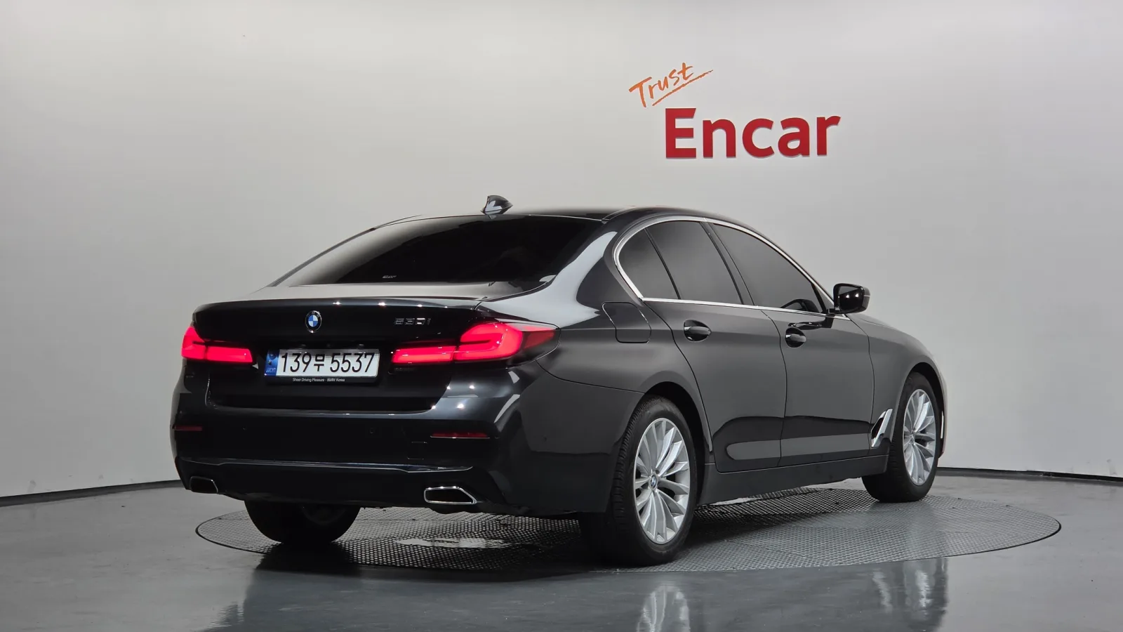 2022 BMW 5-Series