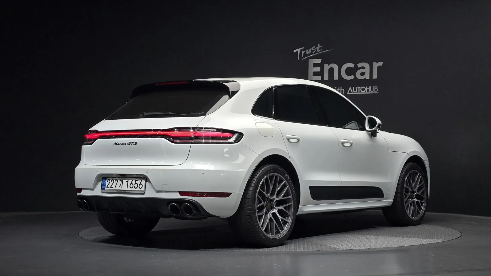 2020 Porsche Macan