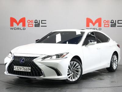 2022 Lexus ES