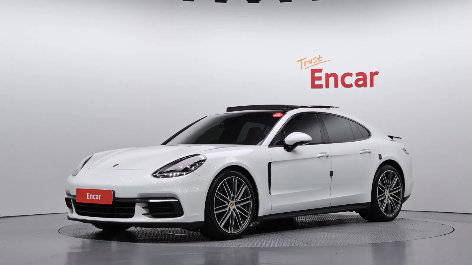 2019 Porsche Panamera