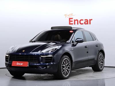 2017 Porsche Macan