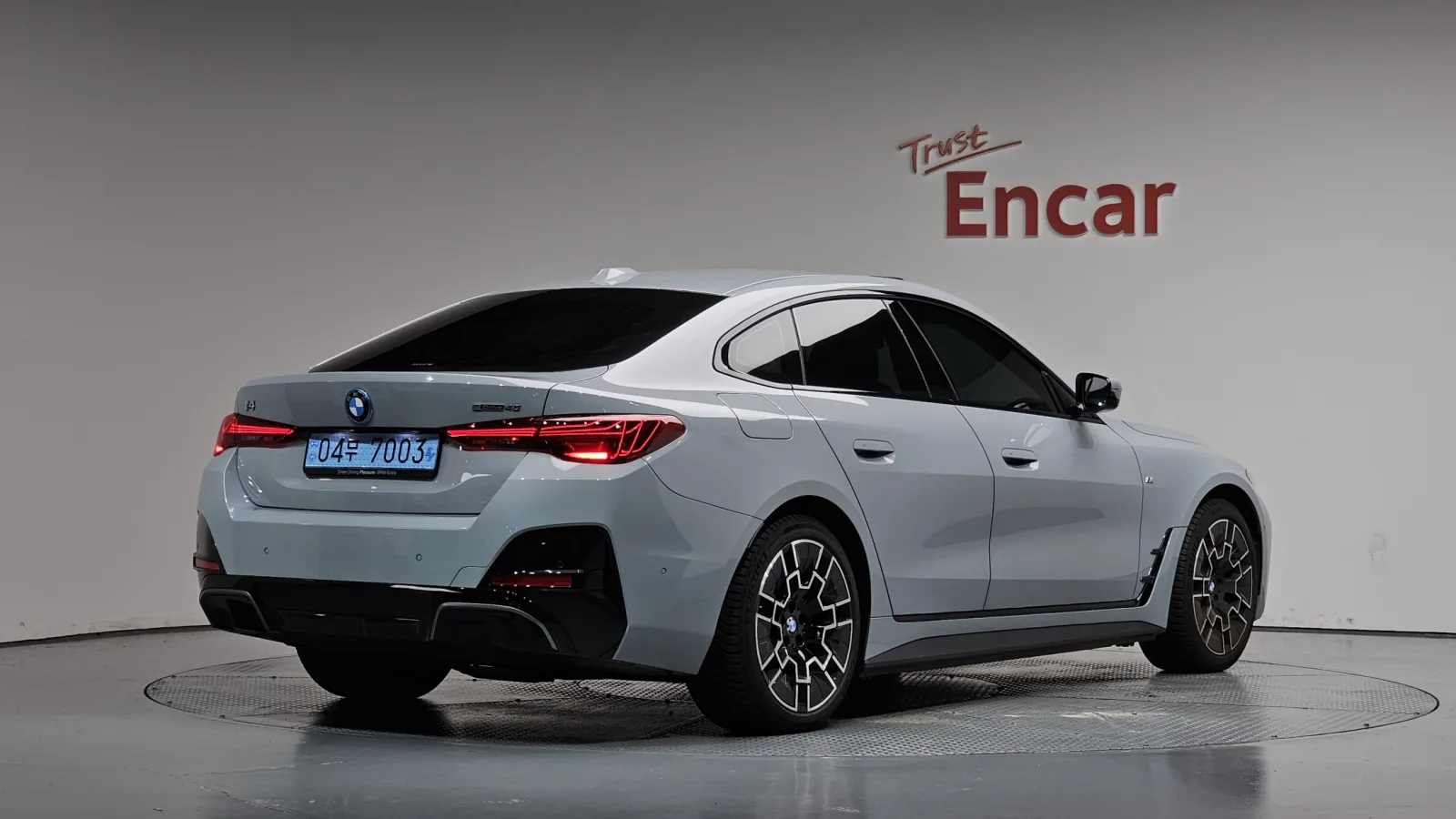 2025 BMW i4