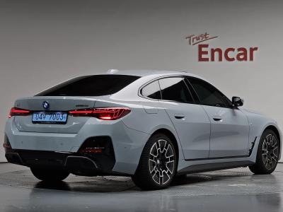 2025 BMW i4